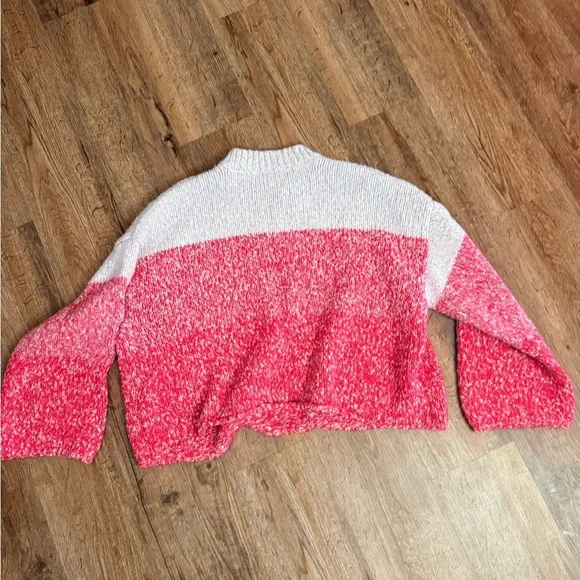 Sincerely Jules • Oversized Cropped Sweater - Picture 7 of 7